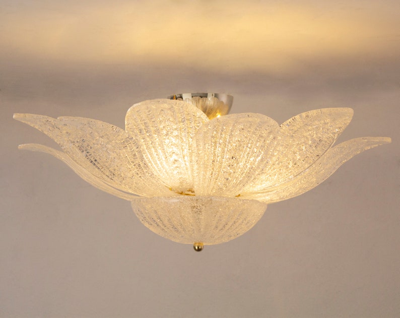 Transparente Deckenleuchte aus Muranoglas, handgefertigte Blätter mit Körnung, Design-Kronleuchter Made in Italy Bild 2