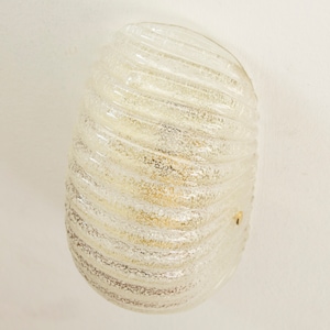 Murano glass shell wall sconce in crystal colour with brass structure, Made in Italy wall lamp image 7