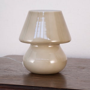 Italian Puffed Mushroom small Lamp, table lamp ivory color h 18cm, Murano glass Made in Italy