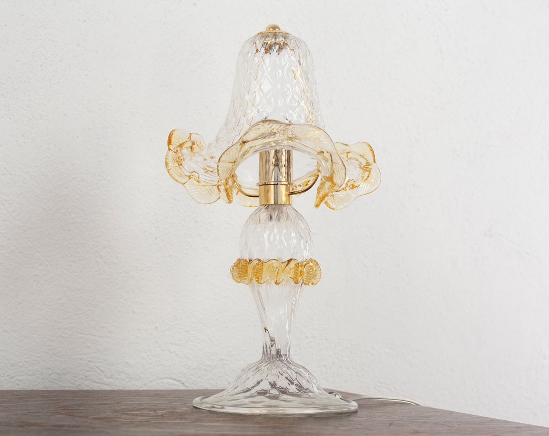 Lampadario veneziano in vetro di Murano soffiato color ambra, Made in Italy, stile vintage. - Italia