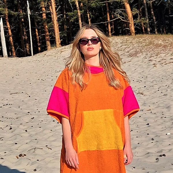 Bunter Strand Poncho für Frauen - Candy Girl Surf Poncho 100% Baumwolle, Weiblicher Wechselmantel, Perfektes Geschenk für Surfer Girl, Pink Orange Gelb