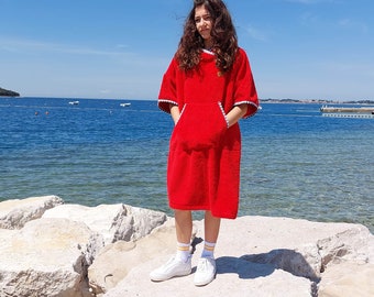 Poncho serviette de surf simplement rouge - serviette de plage à capuche, parka de bain 100 % coton peignoir - cadeau parfait pour surfeur, poncho de piscine pour enfants