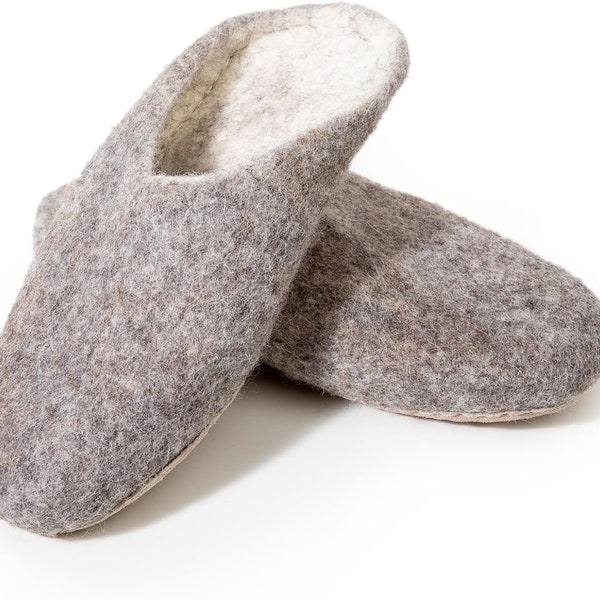 Woolygon Unisex Wool Clogs Indoor Slippers - Mules Sandals for Men Women, Warm Slip-On Soft Comfy Sheepskin Loafers Lightweight Footwear