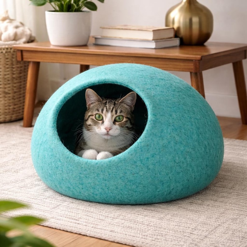 Grotte pour chat en feutre de laine fait main : lit cocon douillet pour chaton (taille moyenne) Turquoise
