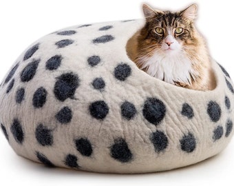 Woolygon - Wool Cat Cave Bed Handcrafted from 100% Merino Wool, Eco-Friendly Felt Cat Cave for Indoor Cats and Kittens