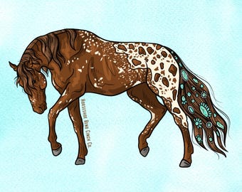 May include: A brown horse illustration with white spots and a white patch on the hindquarters. The tail is adorned with turquoise-coloured gemstone accents. The text Horseshoe Bend Cinch Co. is printed vertically near the front legs.