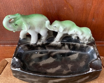 Vintage Triple Elephant Ceramic Hand Painted Ashtray Made in Japan