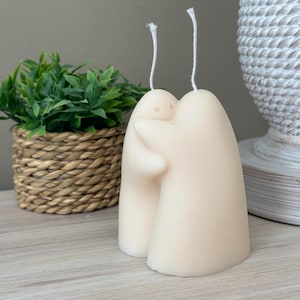 Hug candle | soy wax couple candle | Romantic candle | Best friend gift | Birthday Gift | | cute candle gift | cozy gift | Minimalist decor