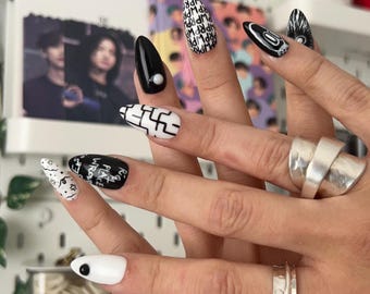 Perdus - Ongles Kpop Tag NFC, presse-ongles inspirés de RPWP, presses à ongles RM noir et blanc, ongles inspirés de Kim Namjoon, presses faites main.