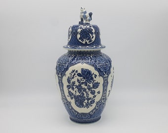 15" Large Delft Blue Vase with lid, Orginal Delft ware, Vintage lidded urn vase, Delft ceramic vase, Boch Sphinx, Holland, White Foo Dog