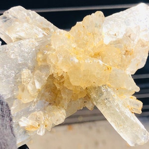 Double terminated crystal of Selenite with minor clay inclucions - incredibly rare and super showy collector item, 255 grams