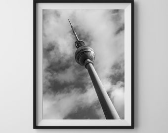 La torre della televisione di Berlino. Fotografia in bianco e nero. Arte da parete stampabile, download digitale istantaneo.