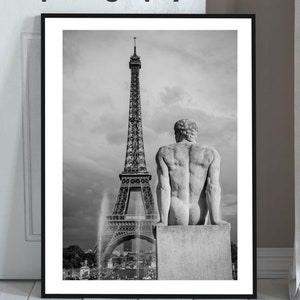 Nude Eiffel Tower -  Canada