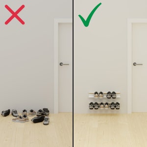 Op de afbeelding: Een witte schoenenrek met twee planken gemonteerd aan een witte muur. De bovenste plank heeft drie paar schoenen en de onderste plank heeft drie paar schoenen. De schoenen zijn een mix van zwart, wit en bruin. De schoenenrek staat naast een witte deur met een zilveren deurknop. Aan de linkerkant van de afbeelding staat een rode X. Aan de rechterkant van de afbeelding staat een groene vink.