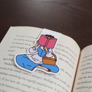 Belle Bookmark MAGNETIC, belle bookmark, nose stuck in a book, gift for bookworm, book club gift, bookish gift