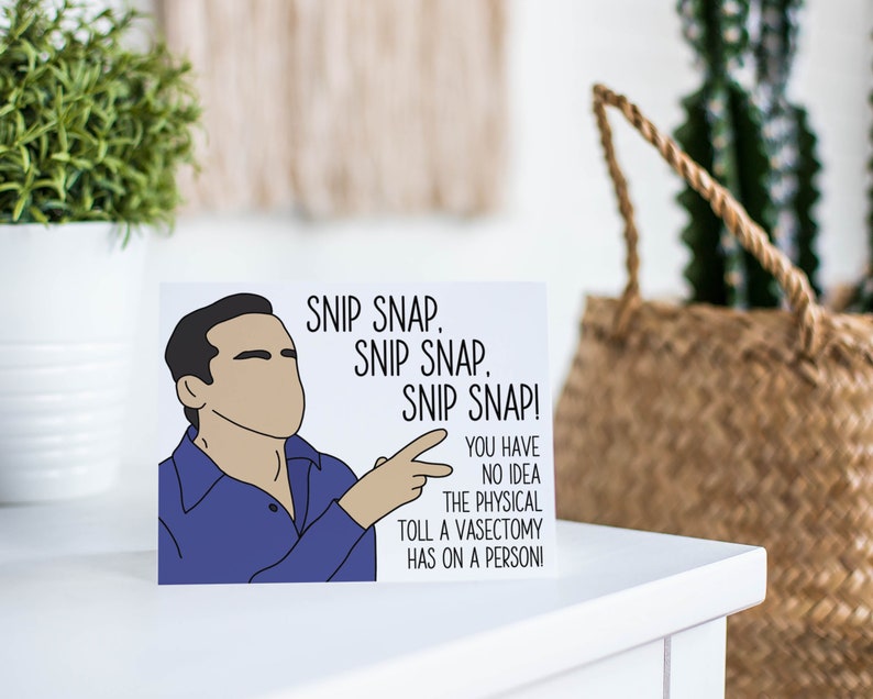 Może przedstawiać: Biała karta z kresk&oacute;wkową ilustracją mężczyzny w niebieskiej koszuli i tekstem "SNIP SNAP. SNIP SNAP. SNIP SNAP! YOU HAVE NO IDEA THE PHYSICAL TOLL A VASECTOMY HAS ON A PERSONI"