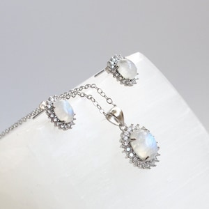 Moonstone Necklace Earrings Set, Natural Crystal Jewelry Set, Dazzling Moonstone Jewelry, Moonstone Ear Studs, Gemstone Necklace, Gift Set