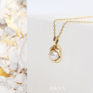 Single Pearl Necklace: Minimal Freshwater Pearl Jewelry, Handmade Gift For Her