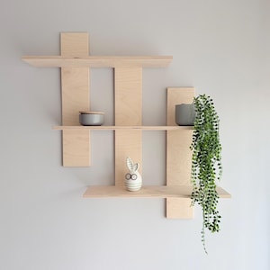 Wooden wall shelf Wall-mounted shelf Modern shelf Home decor shelf Shelf for living room Minimalist shelf Wall organizer Handmade wall shelf