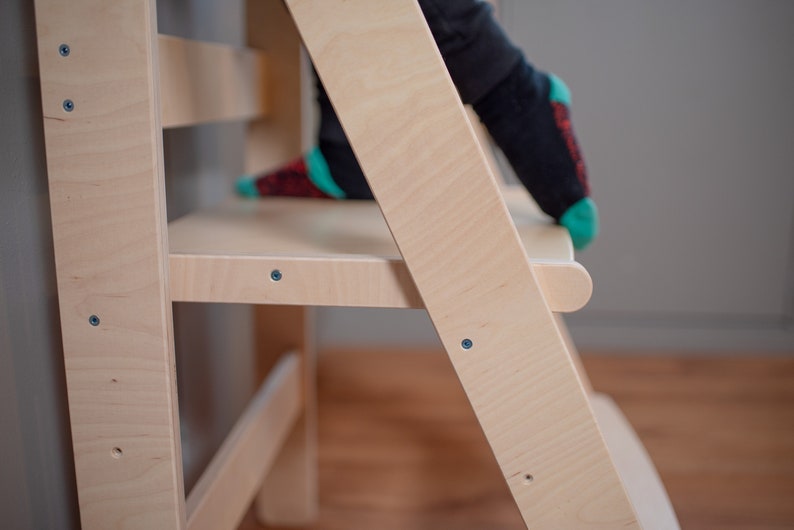 Torre da cucina pieghevole per l'apprendimento con lavagna Torre pieghevole per bambini Sgabello per bambini Sgabello da cucina regolabile in altezza Torre in piedi immagine 7