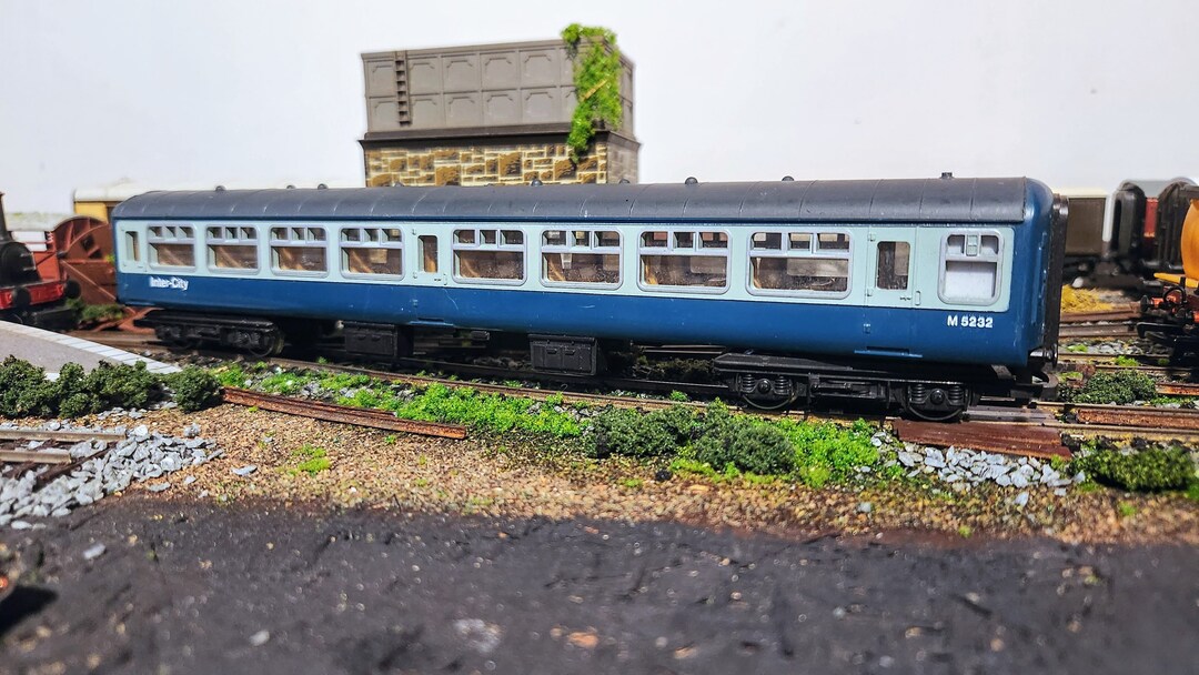 OO Gauge. B.R. MK2 Coach in Blue Grey. Etsy