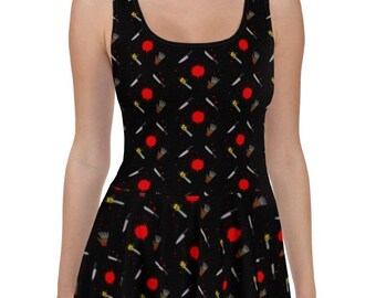 Vestido skater con armas de íconos del terror para mujer: atuendo alternativo con salpicaduras de sangre y una idea de regalo única.