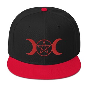 Boné snapback bordado deusa da lua tripla pagã vermelha