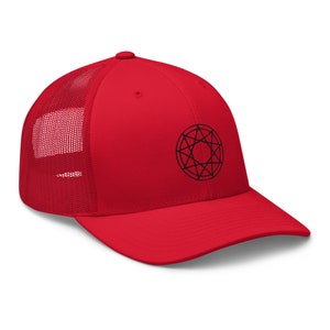 Black 9 Point Star Pentagram Occult Symbol Embroidered Retro Trucker Cap Snapback Hat
