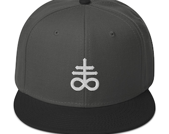 Weiß Leviathan Kreuz von Satan Okkultes Symbol Gestickte Flat Bill Cap Snapback Hut