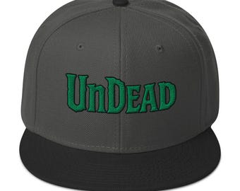 Czapka z daszkiem Undead Zombie Snapback – czapka z płaskim daszkiem w stylu horroru, styl gotycko-uliczny, haftowana, regulowana, wysokoprofilowa, ciemna, estetyczna czapka