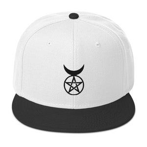 Black Horned God Neopaganism Symbol Embroidered Flat Bill Cap Snapback Hat