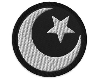 Geborduurde patch met ster en maansikkel oud symbool