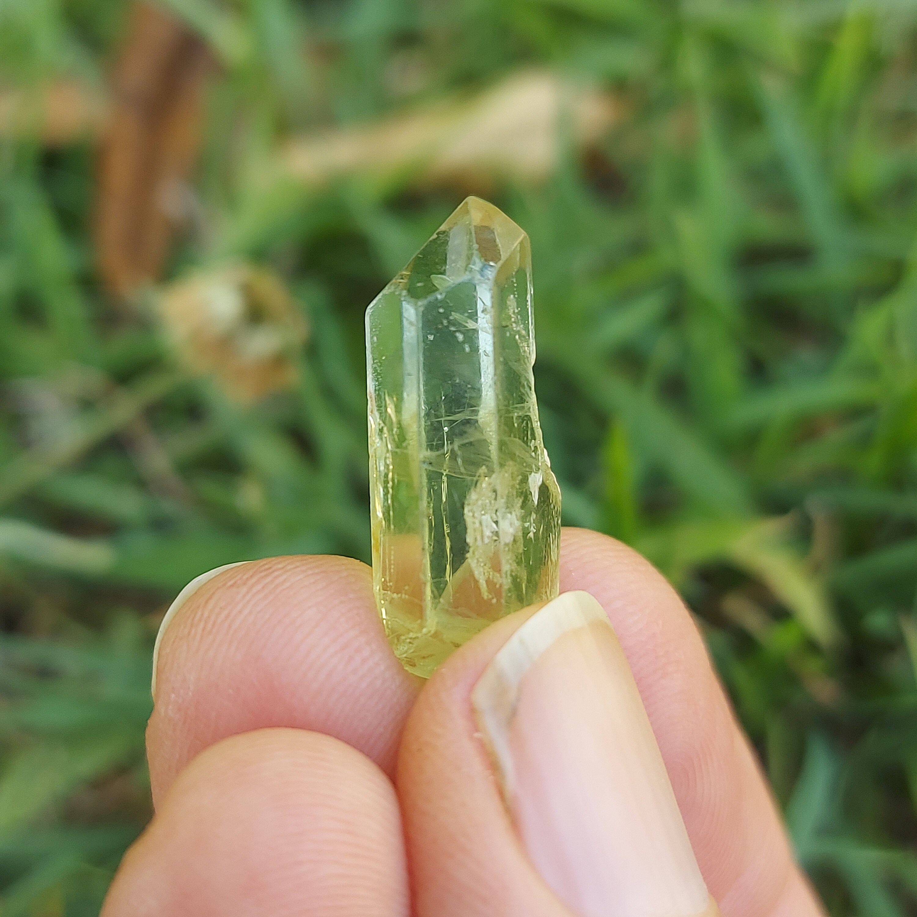 Golden beryl gemstone deals