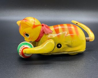 Vintage Tin Litho Celluloid Wind Up Toy Rollover Cat Made In Japan