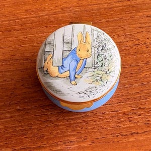 Vintage Crummels box Beatrix Potter Peter Rabbit Trinket Enamels Box PB160/19