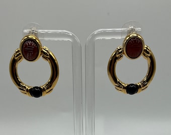 Vintage RoAn Vergoldete Skarabäus und Onyx Doorknocker Creolen Ohrringe Alt Neu Lager Nie getragen Ohrhänger