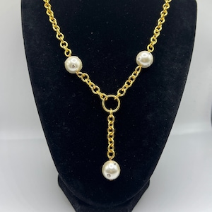 Vintage Joan Rivers Faux pearl and rhinestone  Y shaped Necklace Signed