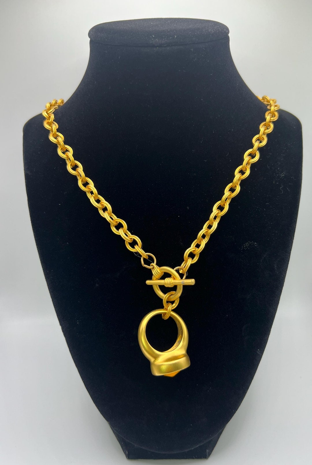 Gorgeous Vintage Matte Gold With Amber Ring Charm With a Toggle Clasp ...