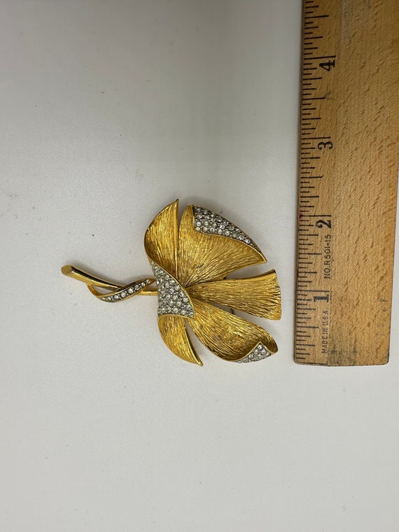 Vintage Crystal Encrusted Leaf Brooch and Matchin… - image 8