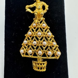 Vintage Christmas Tree Pin with faux pearls  Angel Top