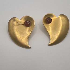 NWOT Orion Vintage Matte Art Deco Goldtone Earrings with a Amber Cabochon