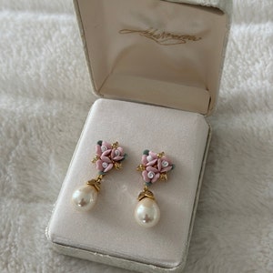 New old stock! Vintage Marvella Pink Porcelain Rose with Faux Cream Pearl Teardrop Dangle Pieced Earrings in the original box.