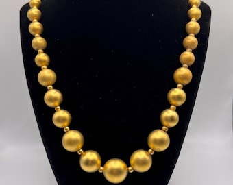 Elegante vintage mat vergulde ketting met afgestudeerd kralen