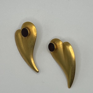 NWOT Orion Vintage Matte Art Deco Goldtone Earrings with a Red Cabochon