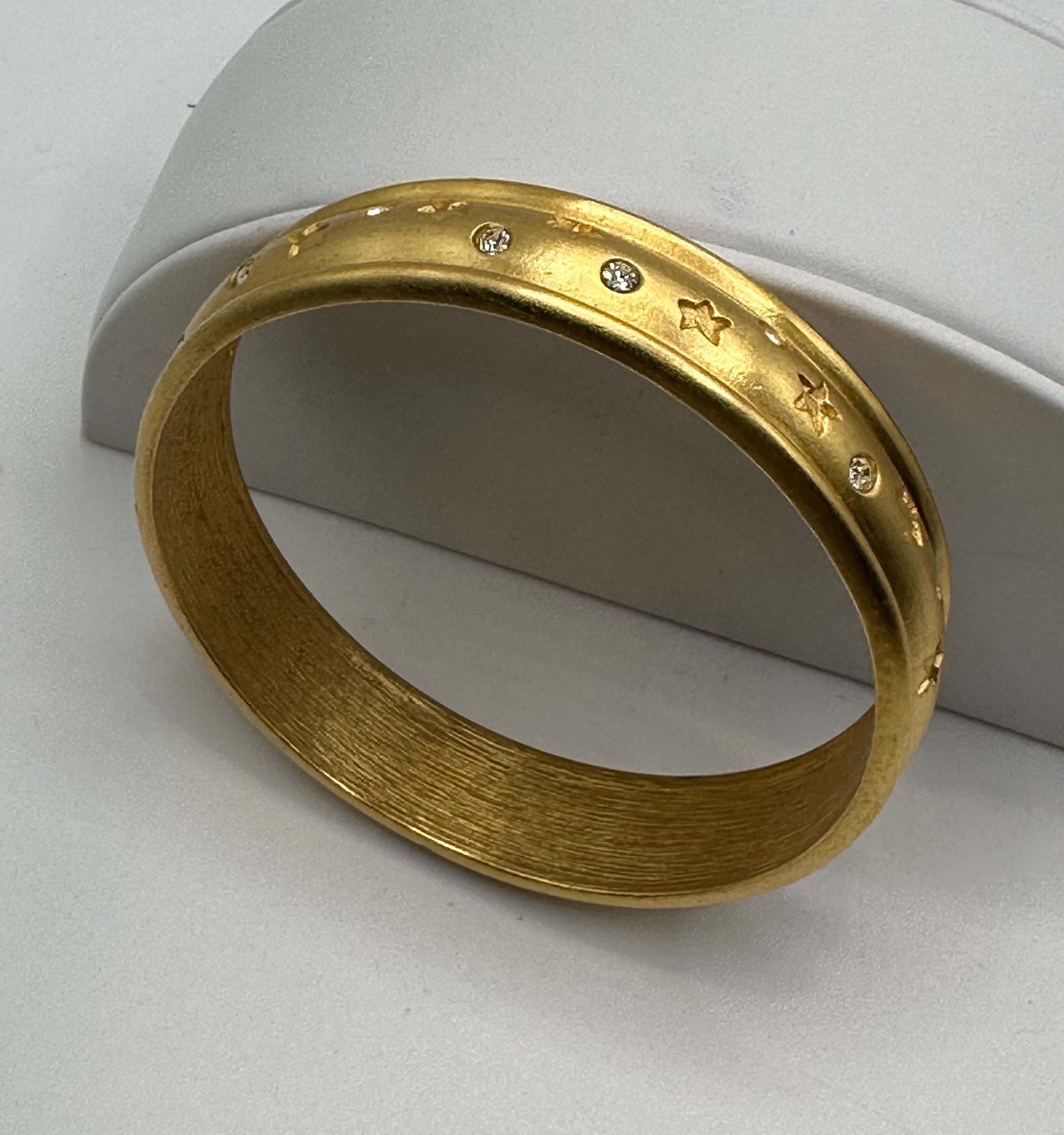 Monet gold bangle - Etsy 日本