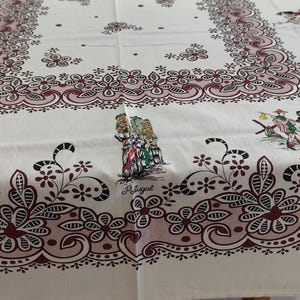 Portuguese Tablecloth,kitchen tablecloth, Decorative tablecloth from portugal,Portuguese gift, 150x150 cm Approx.