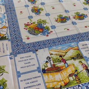 Portuguese 146x146 cm Square Tablecloth, kitchen tablecloth, Decorative tablecloth from Portugal, Portuguese gift