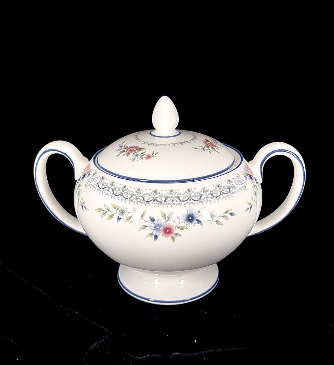 Wedgwood Rosedale Leigh Shape Sugar Bowl With Lid in Pristine, Like New Condition Etsy