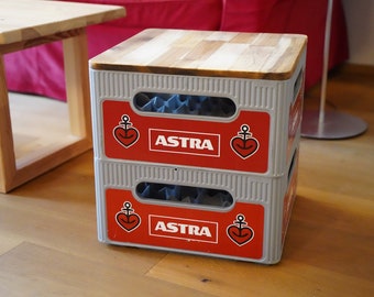 ASTRA Hocker - Bierkastensitz aus Akazienholz | Tisch, Nachttisch, Sitzauflage, Deckel für Getränkekiste | Upcycling Edition