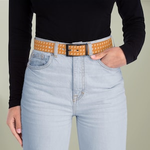 Custom Minimalist White Belt for Everyday Style, Adjustable Fashion Accessory, Unisex Casual Belt, Great Gift for Any Occasion